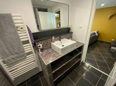 Salle de bains dans l'établissement Petite maison de village