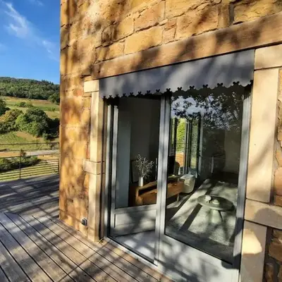 Beaujolais - Maison pierres dorées