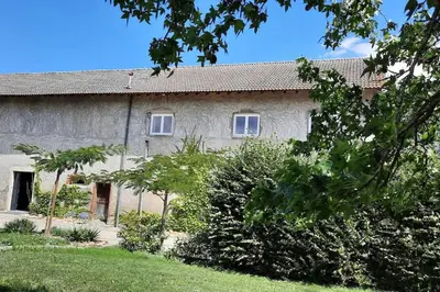 Jardin de l'établissement Le Relais des Cigognes