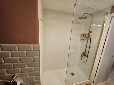 Salle de bains dans l'établissement Suite charmante proche du temple romain
