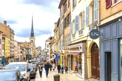 Quartier de l'appartement ou autre quartier proche