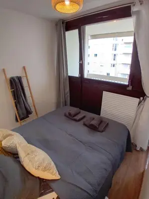 Un ou plusieurs lits dans un hébergement de l'établissement T1bis, balcon, proche Part-Dieu