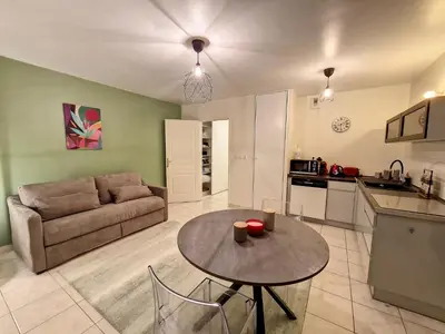 Cuisine ou kitchenette dans l'établissement Appartement ZEN