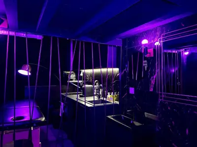 Plan de l'établissement Love Room - Dayan 1