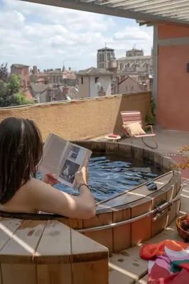 Clients de l'établissement MiHotel - La Maison Rose