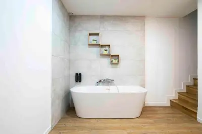 Plan de l'établissement Appartement jacuzzi hammam