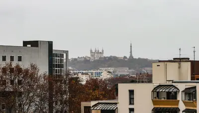 Vue générale sur Villeurbanne ou vue de la ville depuis l'appartement