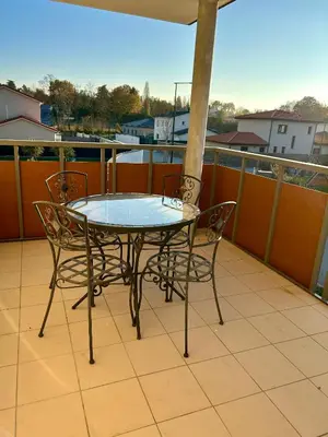 Balcon ou terrasse dans l'établissement Charmant T3 proche plaine de l’Ain