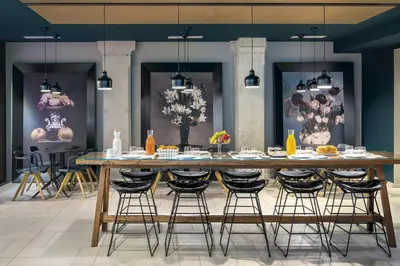 Restaurant ou autre lieu de restauration dans l'établissement OKKO Hotels Lyon Centre