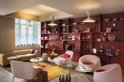 Coin salon dans l'établissement OKKO Hotels Lyon Centre