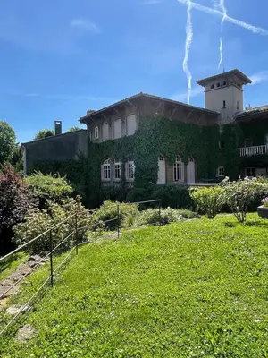 Jardin de l'établissement La croix des Rameaux- charming house near Lyon