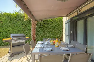 Balcon ou terrasse dans l'établissement Sunny House - Villa 4 chambres - Saint Genis Les Ollières