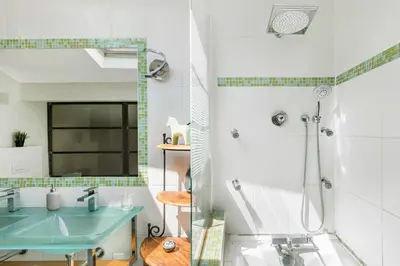 Salle de bains dans l'établissement Gite du Beaujolais Lyonnais
