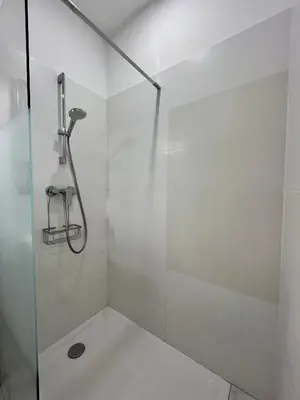 Salle de bains dans l'établissement T2 moderne à 10 min du centre-ville de Lyon