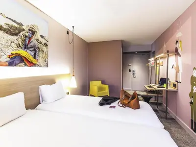Un ou plusieurs lits dans un hébergement de l'établissement ibis Styles Lyon Centre Confluence