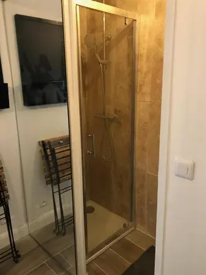 Salle de bains dans l'établissement Cozy Studio for 2 People Blandan Sathonay Terreaux
