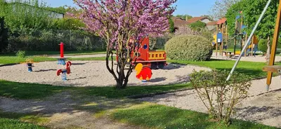 Aire de jeux pour enfants de l'établissement maison guy