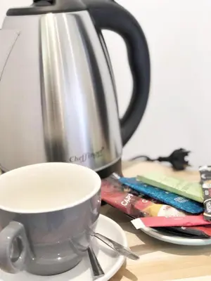Plateau bouilloire dans l'établissement Hôtel Ô9 marches