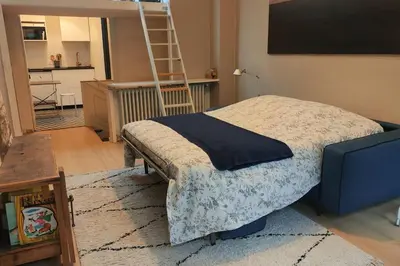 Cuisine ou kitchenette dans l'établissement Joli studio dans maison de maître