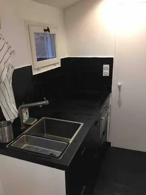 Cuisine ou kitchenette dans l'établissement Le silence des toits / Silence under the roofs