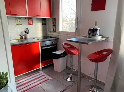 Plan de l'établissement Parking privé,T1 bis, 10mn Lyon centre
