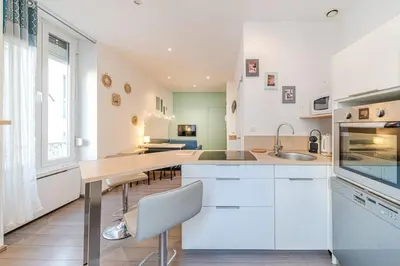 Cuisine ou kitchenette dans l'établissement Le St Antoine cosy 4 pers Lafayette Part Dieu