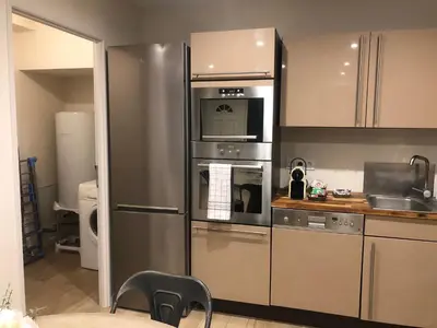 Cuisine ou kitchenette dans l'établissement Appartement T2 spacieux et équipé