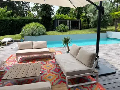 Piscine de l'établissement VILLA piscine à proximité de Lyon ou située à proximité
