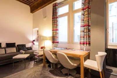Coin salon dans l'établissement Appartement à 3 min des Jacobins