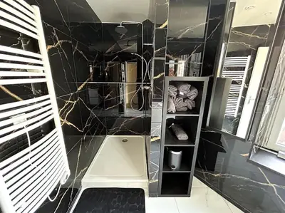 Salle de bains dans l'établissement Appartement lumineux en centre-ville / Proche Gare