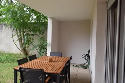 Jardin de l'établissement Comfort and tranquility near Lyon and Groupama Stadium, 4 personnes