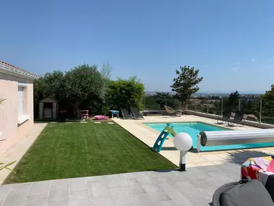 Piscine de l'établissement Villa 6 chambres avec piscine et vue exceptionnelle ou située à proximité