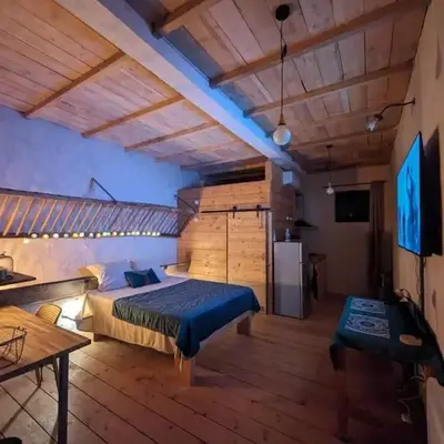 Logement - Studio indépendant à Pérouges