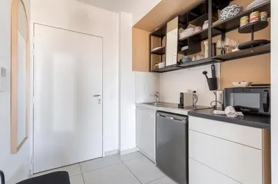 Cuisine ou kitchenette dans l'établissement Le 13ème étage - Lafayette Lyon 3