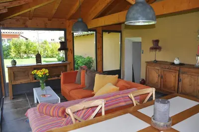 Coin salon dans l'établissement B&B La Cerisaie