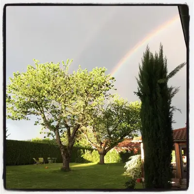 Jardin de l'établissement B&B La Cerisaie