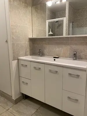 Salle de bains dans l'établissement Chambre confort centre ville chez l'habitant