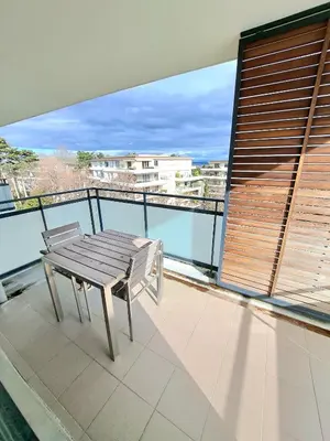 Balcon ou terrasse dans l'établissement Côté Parc, appart design avec terrasse