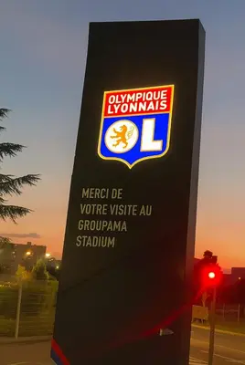 Certificat, récompense, panneau ou autre document affiché dans l'établissement Studio Proche LDLC ARENA OL