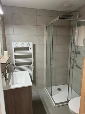 Salle de bains dans l'établissement L'Écrin de Marie-Lou Studio Cosy