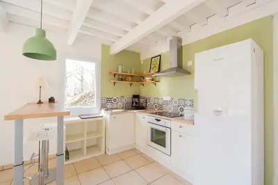 Cuisine ou kitchenette dans l'établissement Panda Home