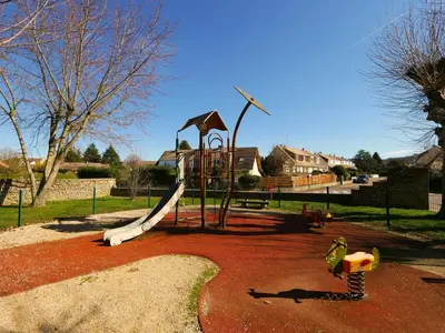 Aire de jeux pour enfants de l'établissement Gîte de la Roche