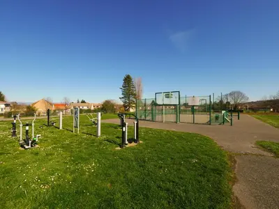 Aire de jeux pour enfants de l'établissement gîte de Saint Alban