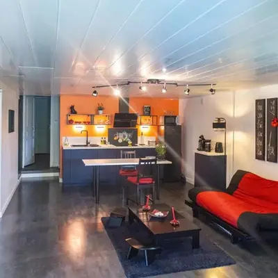 Comme dans un écrin - T2 de 50 m² avec jardin