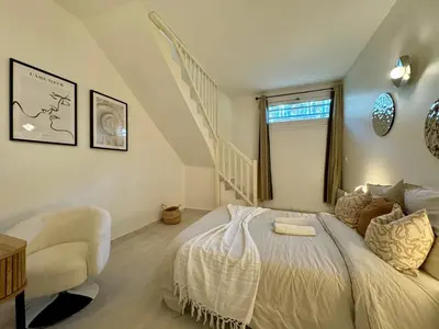 Un ou plusieurs lits dans un hébergement de l'établissement Suite Azure - Appartement 4 personnes - Check in h24 & Wifi