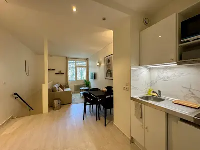 Cuisine ou kitchenette dans l'établissement Suite Azure - Appartement 4 personnes - Check in h24 & Wifi