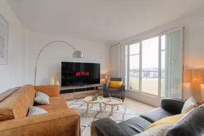 Plan de l'établissement Charmant et Chaleureux avec garage privé