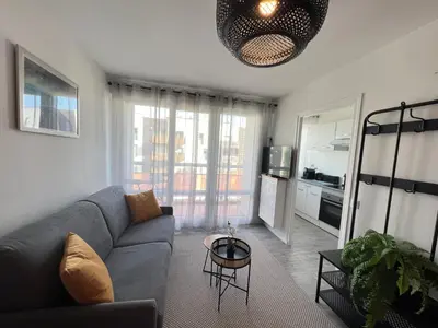 Cuisine ou kitchenette dans l'établissement Les studios de Bron Pinel