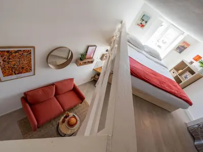 Un ou plusieurs lits dans un hébergement de l'établissement BnGo I L'Élégant I Duplex Croix-Rousse vue sur Fourvière, 2 personnes, Cosy et moderne