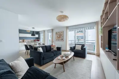 Télévision ou salle de divertissement dans l'établissement Le cinquième ciel - 75m2 avec garage privé